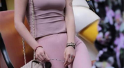 外穿秋裤小姐姐